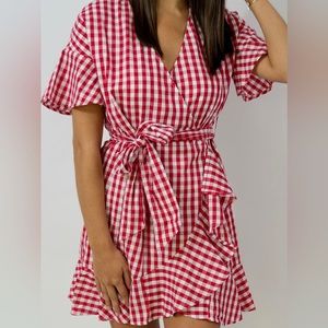 Gingham  V-neck dress / Vestido De Cuadros Verano